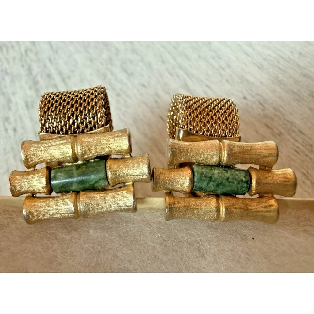 Signed Anson Vintage Gold Tone Mesh Wrap Cufflinks Green Jade Accent Rare